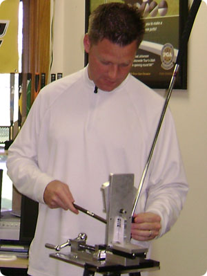 PGA professional Chad Johansen customizes a putter according to the results from the V1 Visual Putting System